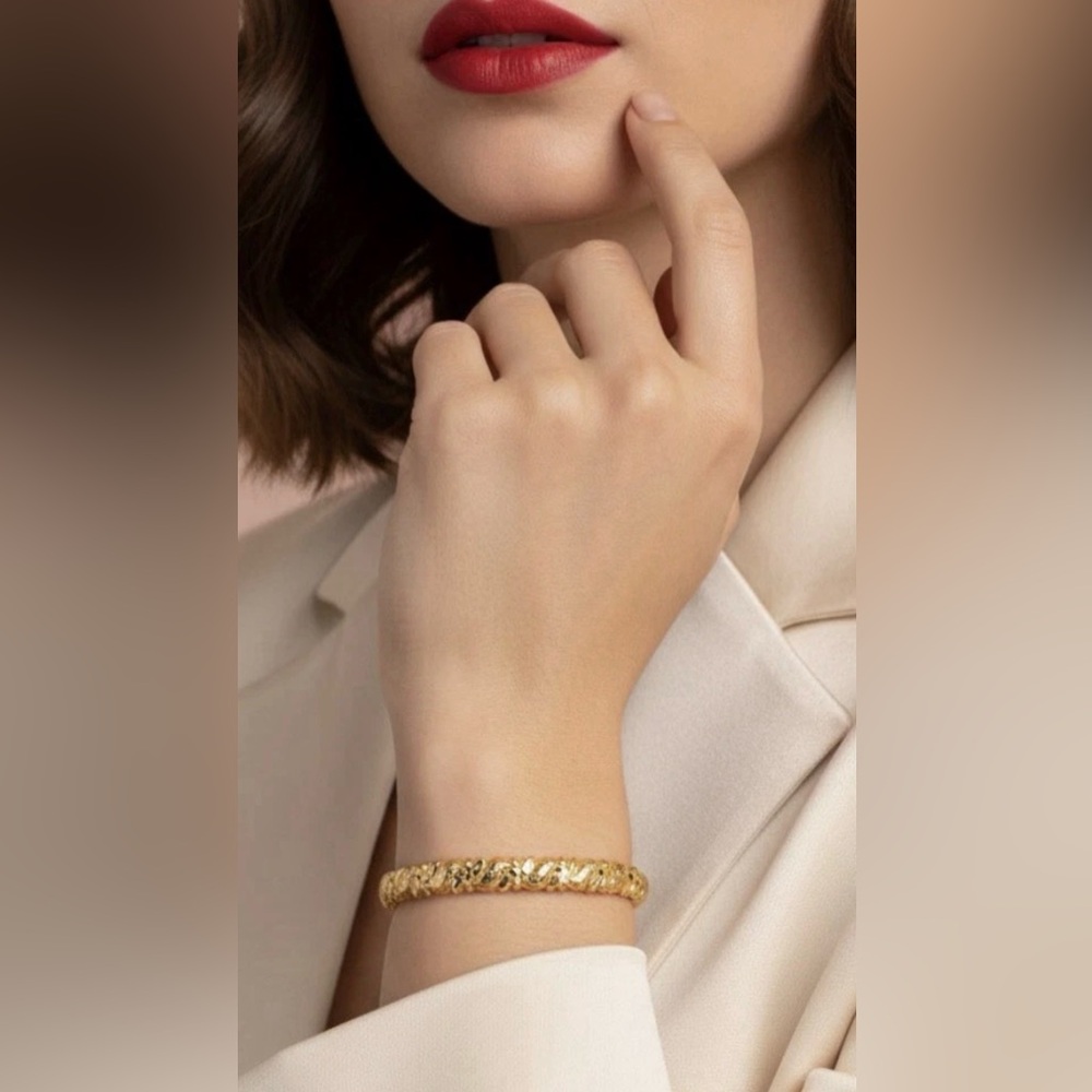 21K Solid Gold Bangle Bracelet | Hammered Textured Design | 12.2 g | Dubai